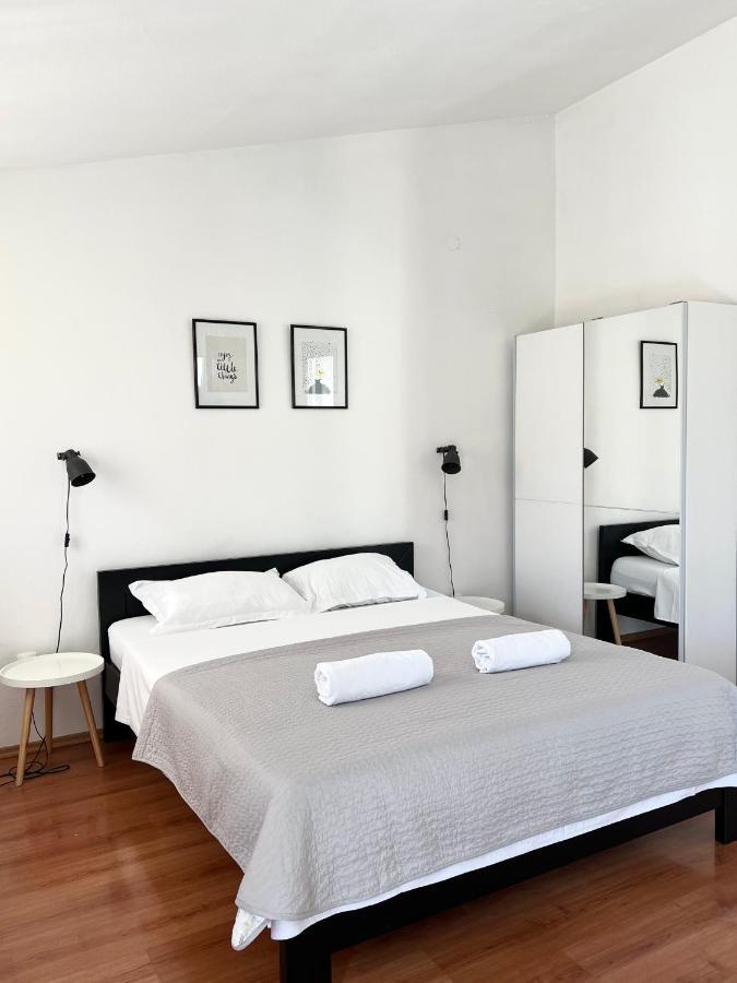 Apartments Keko Примоштен Экстерьер фото