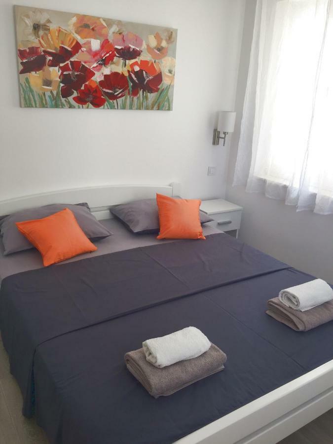 Apartments Keko Примоштен Экстерьер фото